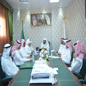 Committee of Housing Faculty Members Holds 13th Meeting