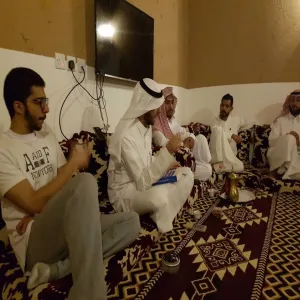 نادي القراءة يستهل برامجه بالعادات السبع لستيفن كوفي