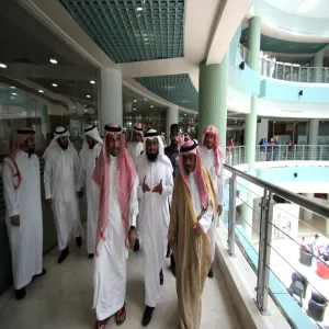 معالي مدير الجامعة وسعادة محافظ الزلفي يزوران مقر كلية التربية بالزلفي