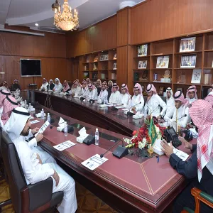 The Vice Rectorship Held a Meeting for its Employees and the Deanship of E-Learning and Distance Learning employees