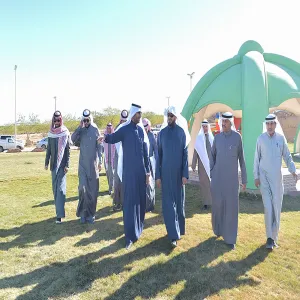 وكيل الجامعة يزور مشروع منتزه السد بالمجمعة