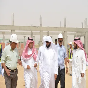The Vice Rector and members of the preparatory committee of the university constructive projects check on the the urgent buildings at Hawtat Sudair
