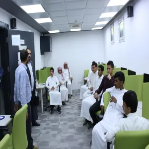 كلية علوم الحاسب والمعلومات تستقبل طلاب ثانوية رواد الجامعة بمدينة المجمعة