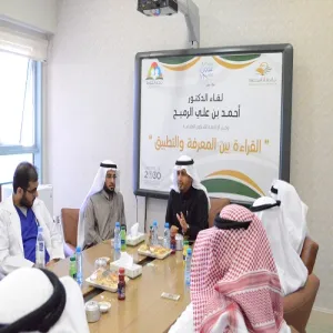 وكيل الجامعة للشؤون التعليمية يحاضر عن " القراءة بين المعرفة والتطبيق "