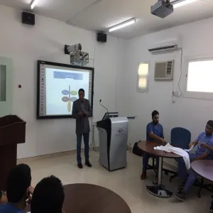 الكلية تقيم دورة تدريبية لأطباء الامتياز حول استخدام المكتبة الرقمية السعودية
