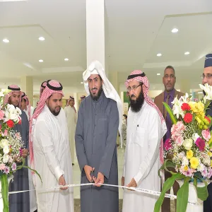 وكيل الجامعة يفتتح معرض مبادرة جامعة بلا حوادث بكلية العلوم والدراسات الإنسانية بالغاط