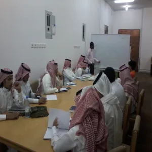 Business Department at the College of Science and Humanities in Rumaah Offers an Extra Lecture on the Basics of Mathematics