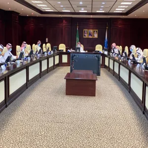 عميد القبول والتسجيل يحضر الاجتماع الأول للقبول الإلكتروني الموحد للطلاب والطالبات بالجامعات الحكومية والكليات التقنية للعام الجامعي 1443هـ