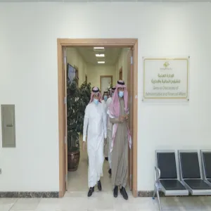 معالي رئيس الجامعة الدكتور خالد بن سعد المقرن يقوم بزيارة للإدارة العامة للشؤون الإدارية والمالية