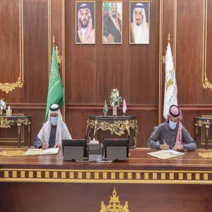 الجامعة توقع مذكرة تفاهم مع شركة سدير فارما بهدف دعم وتدريب الخريجين .