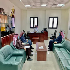 سعادة عميد الكلية يتفقد سير العملية التعليمية بالكلية