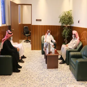 وكيل الجامعة يزور الإدارة العامة للتشغيل والصيانة