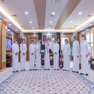محققاً ارقاماً متميزه في نسبة الصرف : معالي مدير الجامعة يستقبل أعضاء لجنة إعداد الحساب الختامي