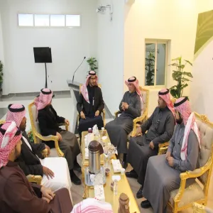 وفدٌ من الإدارة العامة للعلاقات والإعلام الجامعي يزور كلية العلوم والدراسات الإنسانية بحوطة  سدير