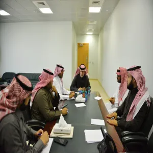 أمين لجنة التصنيفات الدولية يزور الإدارة العامة للعلاقات والإعلام الجامعي