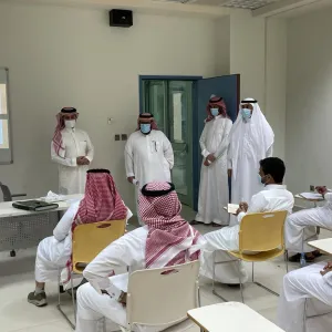Dean of College on tour of inspection of graduate studies