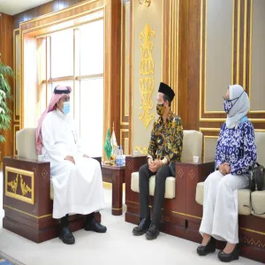 MU RECTOR WELCOMES EDUCATION AND CULTURAL ATTACHE AT EMBASSY OF INDONESIA