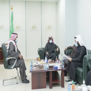 MU RECTOR MEETS STUDENTS AND BENEFICARIES