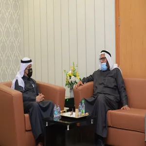 Vice Rector for Graduate Studies and Scientific Research receives a delegation from the Chamber of Commerce in Zulfi