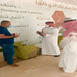 Dean of Library Affairs follows up on smart library project