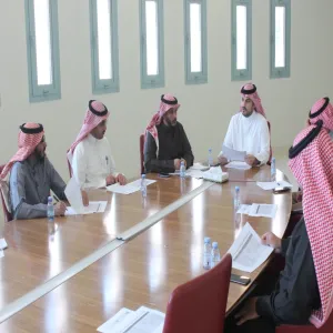 The College Council holds thirteenth session