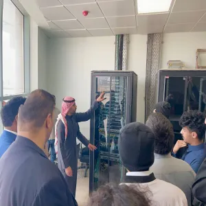Applied College students visit the Deanship of Information Technology