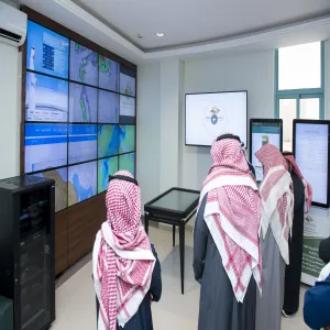 Prof. Al-Dosari conducts a tour of inspection to administrative complex of service