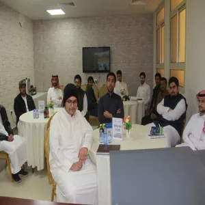 The College conducts a course on writing reports in English