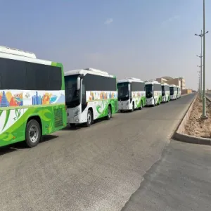 Transporting students to closing ceremony of student activities