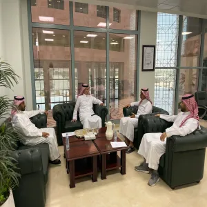 Director of Relations and Conferences visits the Dean of Information Technology