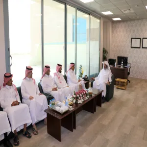 The director of Administrative and Financial Affairs visits the vice-rector for development and investment