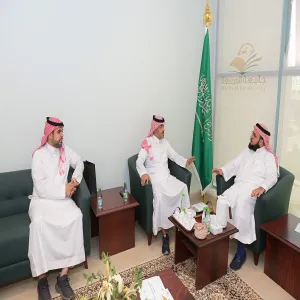 The Media Center's director meets the dean of Quality and Development