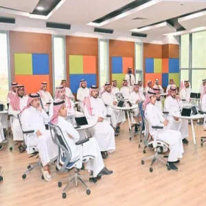 The director of the Support Services Unit participates in the job performance evaluation workshop