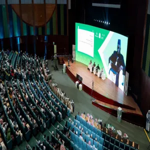 The dean of Admission and Registration participates in the 3rd forum for scholarship students