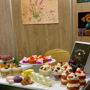 MU's student Al-Hanouf Al-Mutairi participates in an exhibition at King Abdul Aziz University