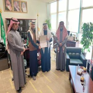 Applied College's CEO honors students who volunteer in the International Conference: Universities and Sustainable Development Goals 2030