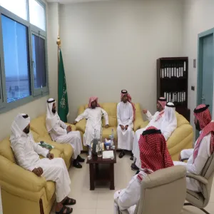 The dean welcomes the admission and registration dean