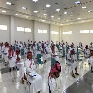 The dean conducts a tour of inspection to the college's exam halls