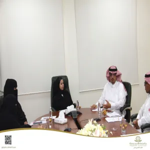 The Dean welcomes the Director of Organizational Development