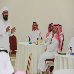بحضور وكيل الجامعة للتنمية والاستثمار : كلية الشريعة والقانون تقيم ورشة عمل ( التدريس القائم على مصفوفة المخرجات )