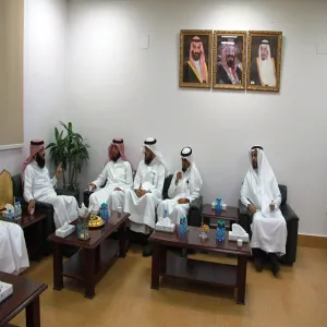 The dean of Sharia and Law College welcomes the Head of the Intellectual Awareness Unit