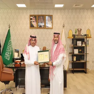 The Vice-Rector honors the General Administration of Facilities