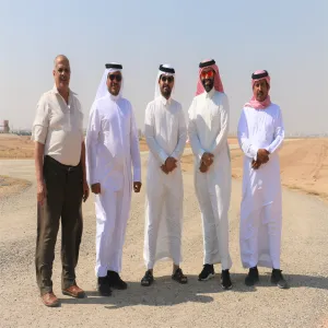 The General Administration of Projects hands over the location of the investment hospital project to Rakaez International Company