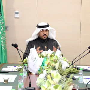 الاجتماع الدوري الثالث عشر للجنة الشؤون الأكاديمية والبرامج والخطط بالكلية التطبيقية