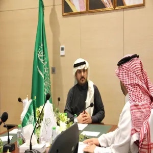 The CEO of the Applied College holds a regular meeting at the Student Affairs Unit