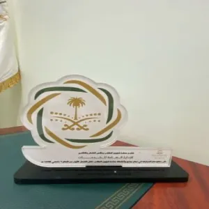 The Dean of Student Affairs thanks the General Administration of Services
