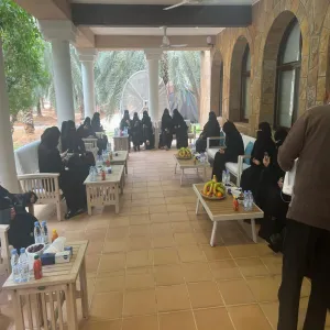 The Applied College students organize an educational student visit to the Dakkah Dates Factory