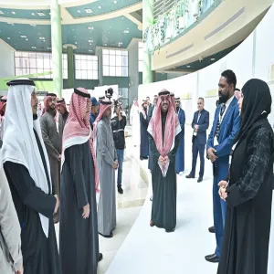 MU Rector visits the Applied College’s booth in the Annual Research Forum