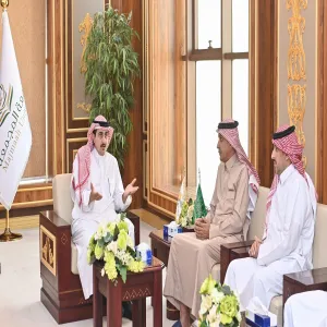 رئيس الجامعة يستقبل أعضاء لجنة إعداد الحساب الختامي