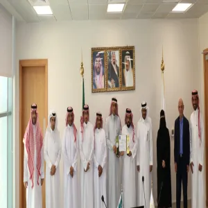 The Director of Administrative and Financial Affairs welcomes the Dean of Development and Quality